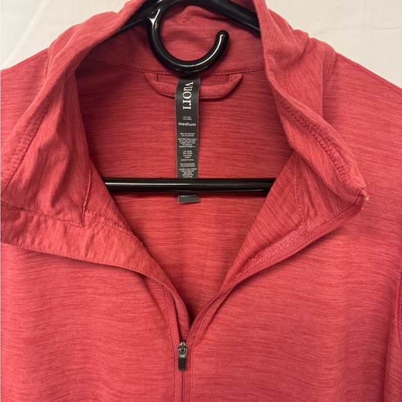Vuori Red Athletic Crop Top - Picture 2 of 5